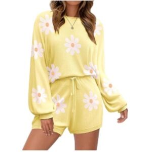 Two Piece Yellow Floral Knit Set